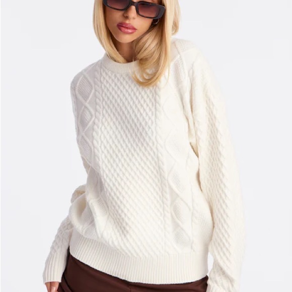 Cozy Cable Knit Sweater - Cream - Picture 3 of 3